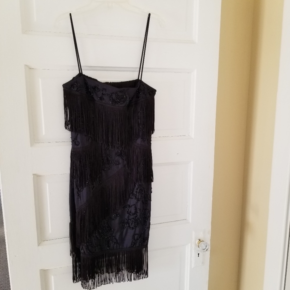 Little black FINGE dress - Picture 3 of 5